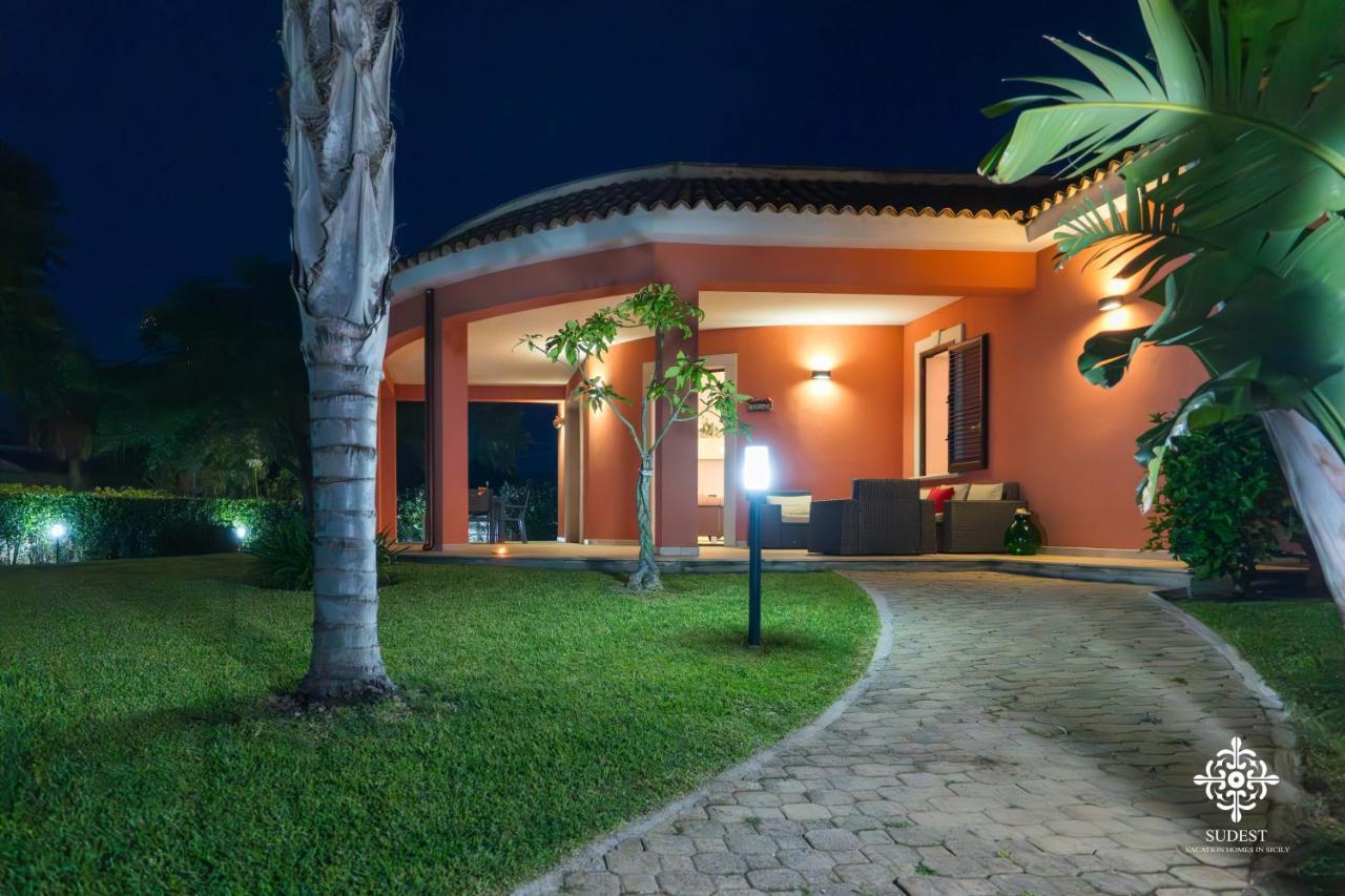 Seaside - Retreat With Jacuzzi * Syrakus