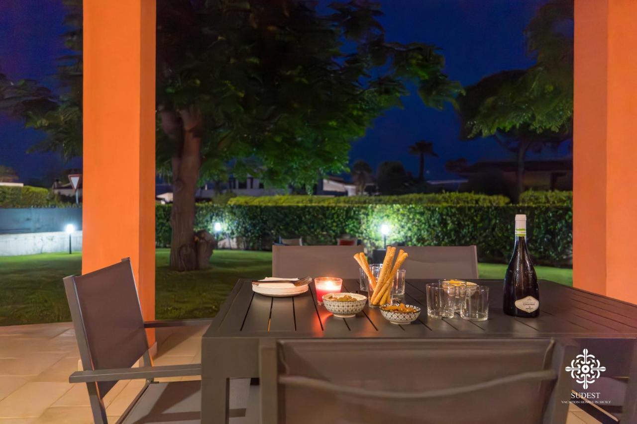 Seaside - Retreat With Jacuzzi Villa *